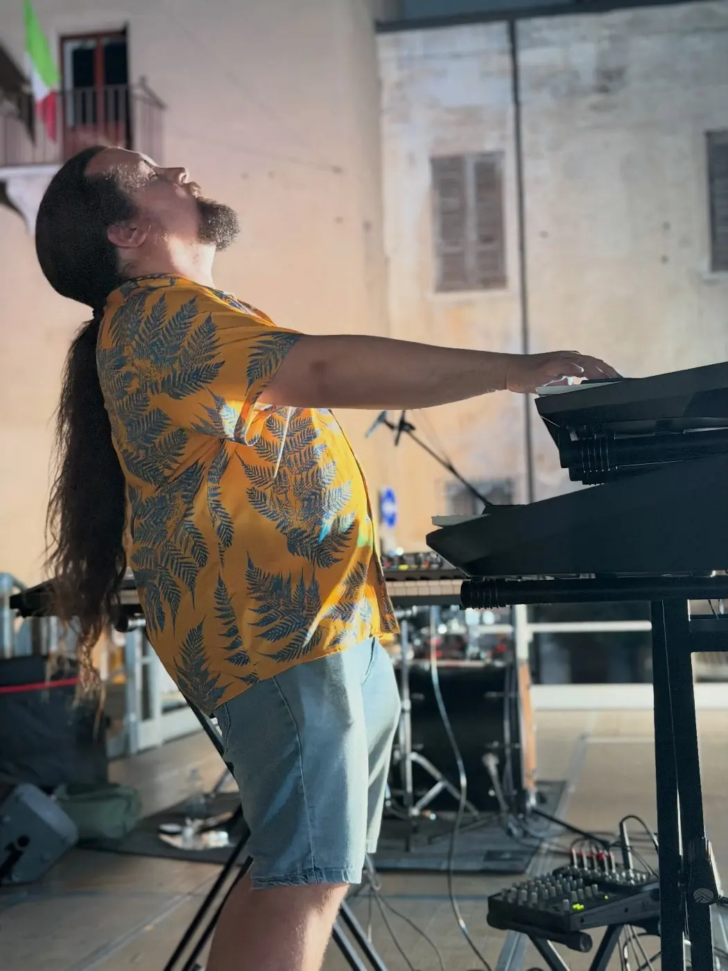Al pianoforte in piazza